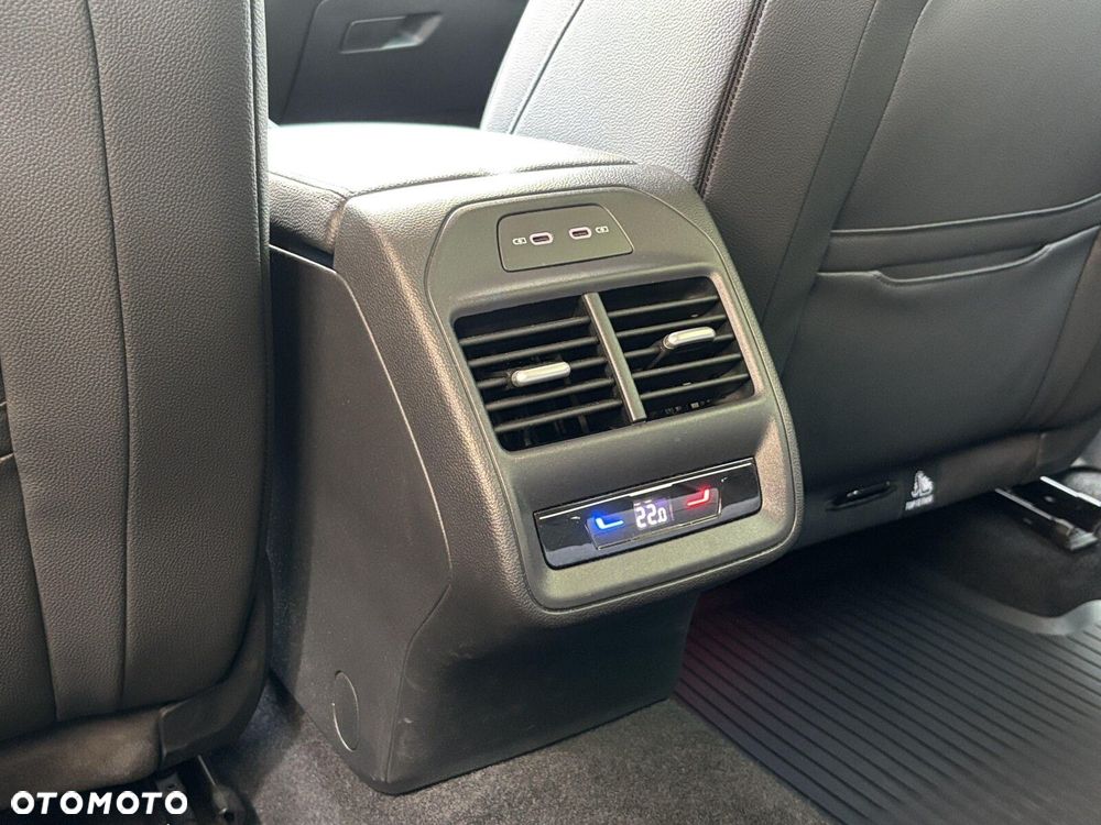 Skoda Superb 1.5 TSI mHEV Selection DSG - 23