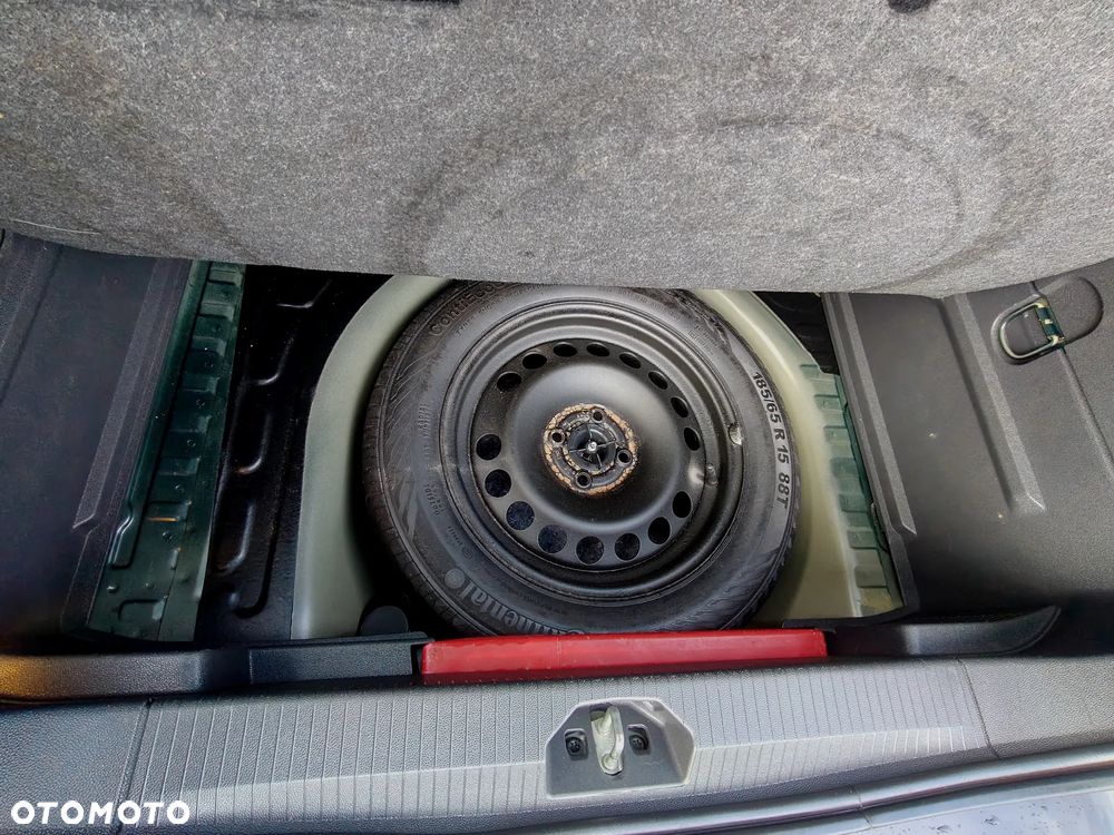 Opel Corsa 1.2 16V - 11