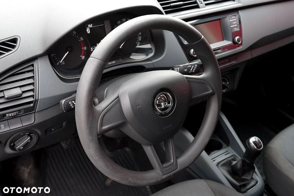 Skoda Fabia - 8