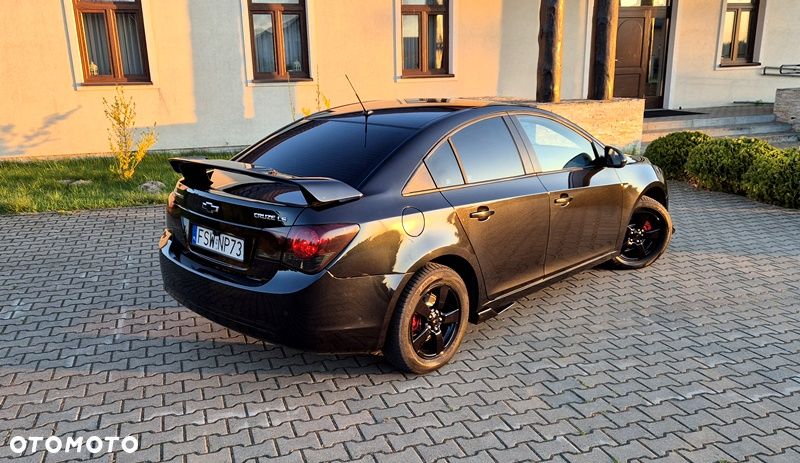 Chevrolet Cruze 1.6 - 27
