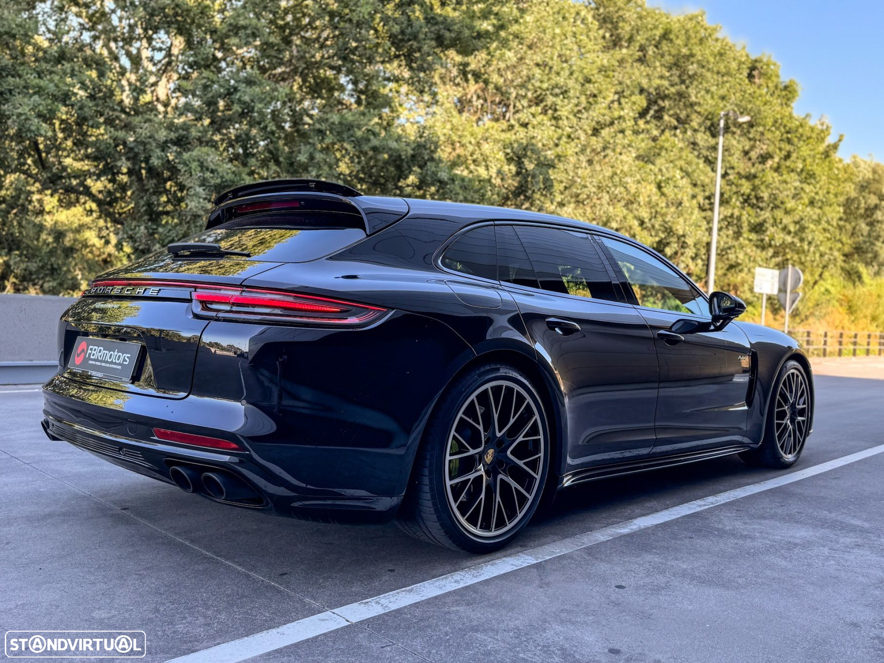 Porsche Panamera Sport Turismo 4 E-Hybrid - 13