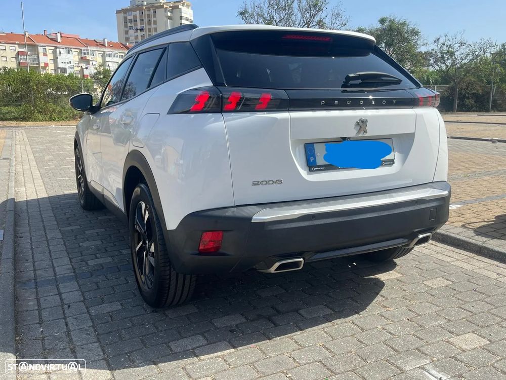 Peugeot 2008 - 10