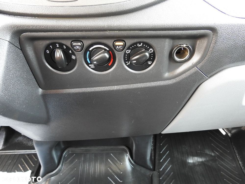 Ford TRANSIT SKRZYNIA PODWÓJNA KABINA DOKA 7 MIEJSC KLIMATYZACJA  130KM - 28