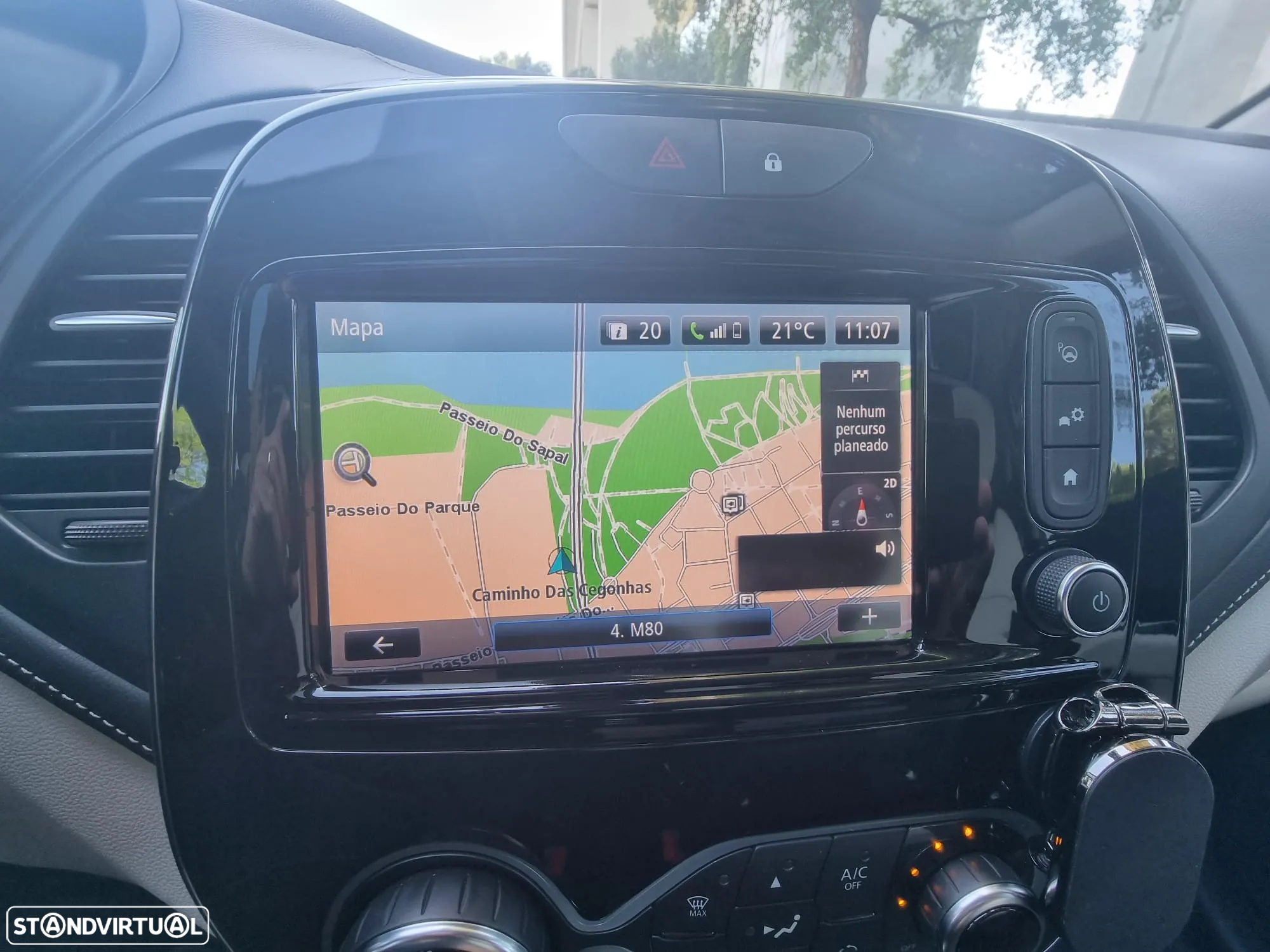 Renault Captur 1.5 dCi Initiale Paris EDC - 21