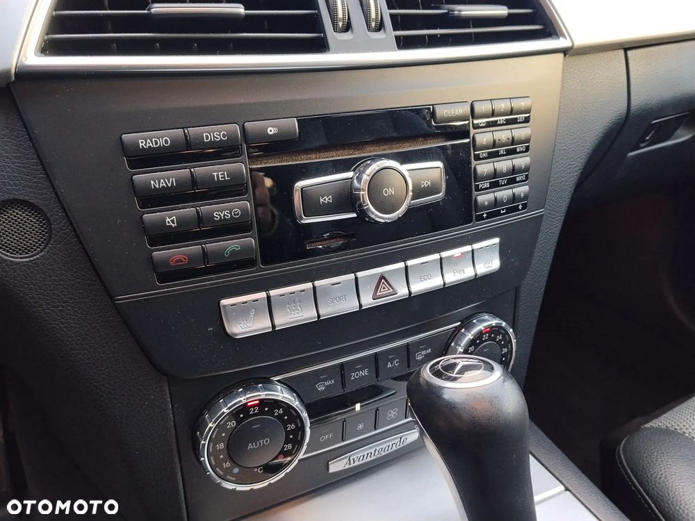 Mercedes-Benz Klasa C 220 CDI 7G-TRONIC Avantgarde Edition - 20