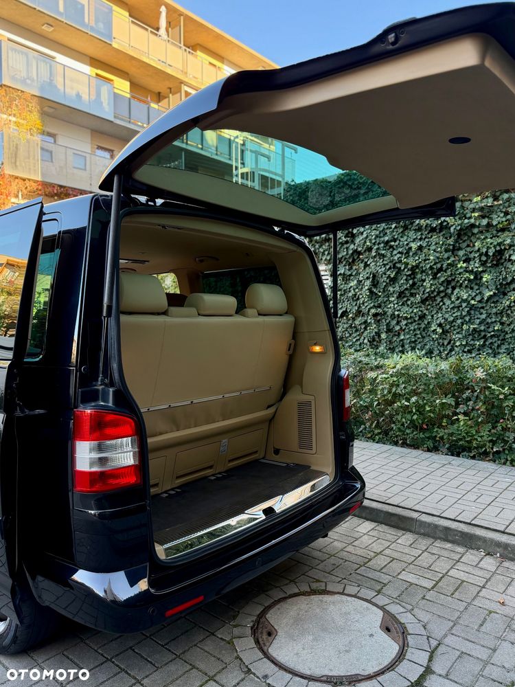 Volkswagen Multivan - 19