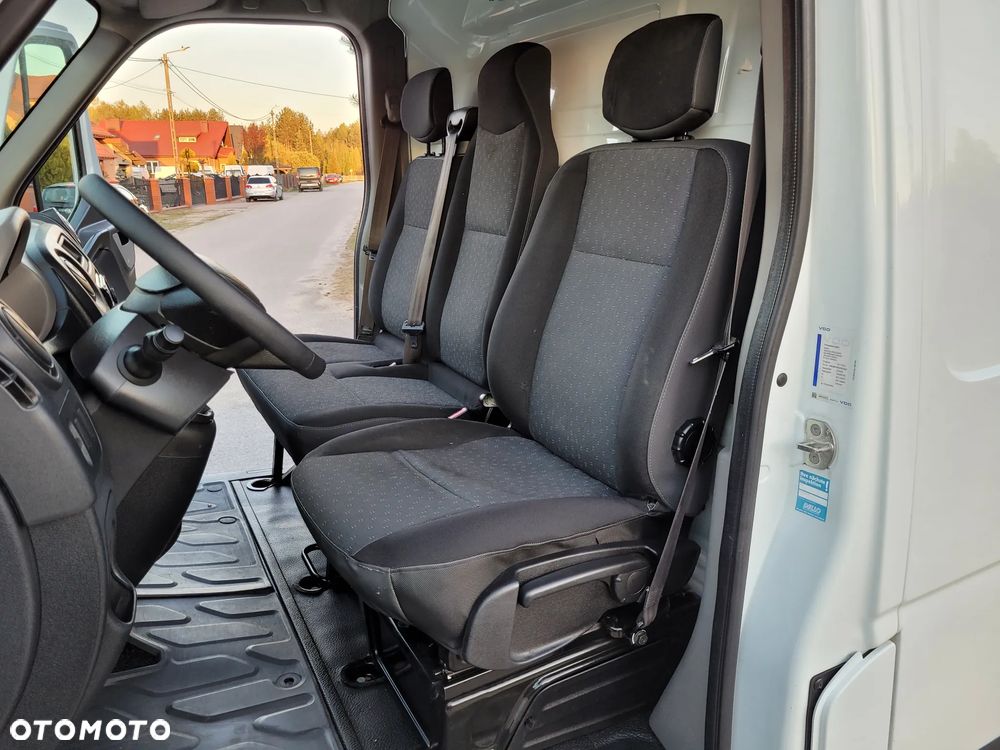 Renault Master - 24
