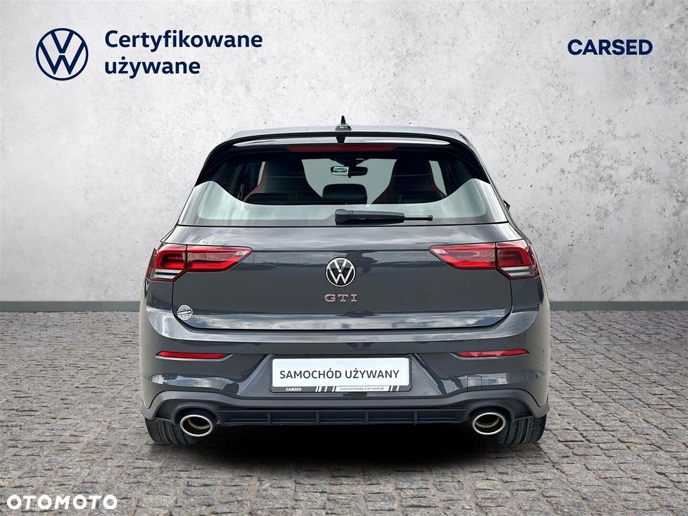 Volkswagen Golf - 37