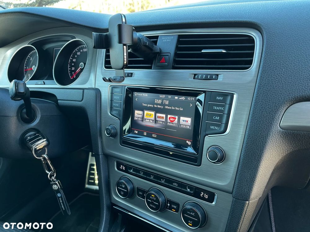 Volkswagen Golf 2.0 TDI BMT Comfortline EU6 - 21