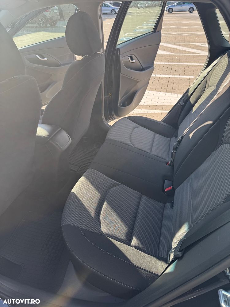 Hyundai i30 1.4 MPi 5DR M/T ISG Highway - 6