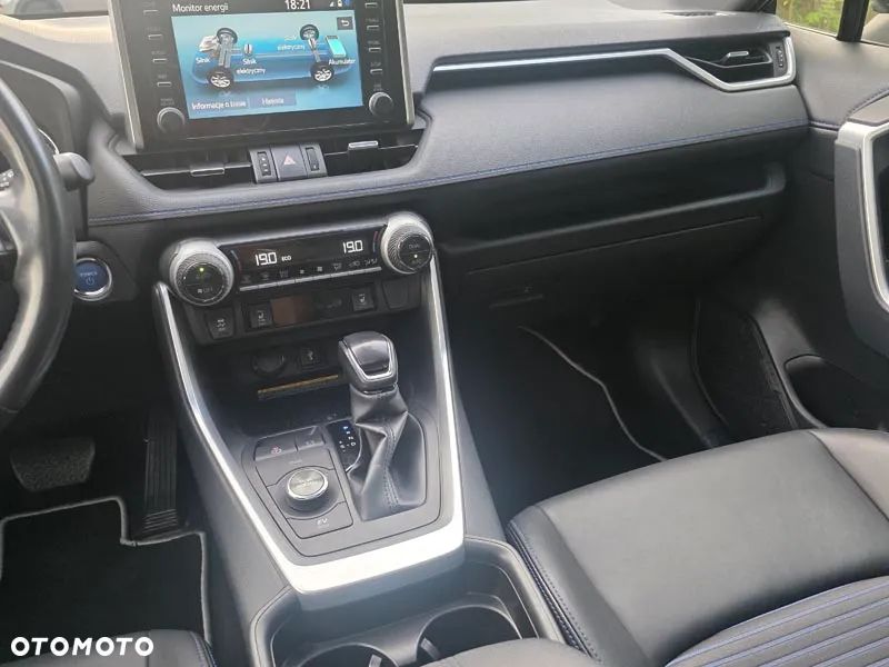 Toyota RAV4 ver-2-5-hybrid-selection-4x4 - 12