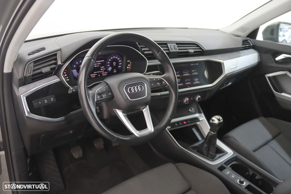 Audi Q3 35 TFSI S line - 3