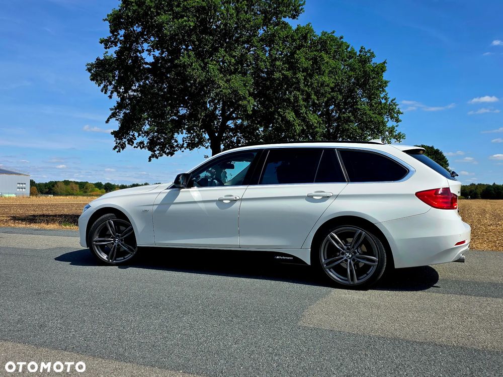 BMW Seria 3 320d xDrive Sport-Aut Luxury Line - 14