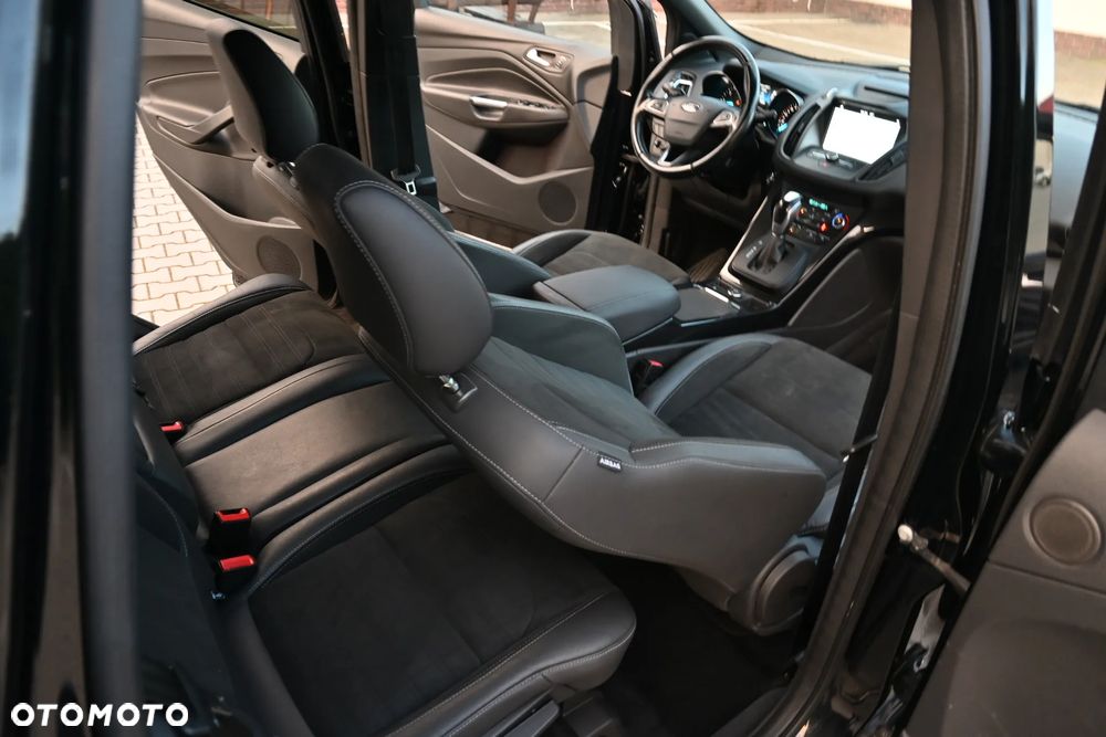 Ford Kuga 2.0 TDCi AWD ST-Line - 35