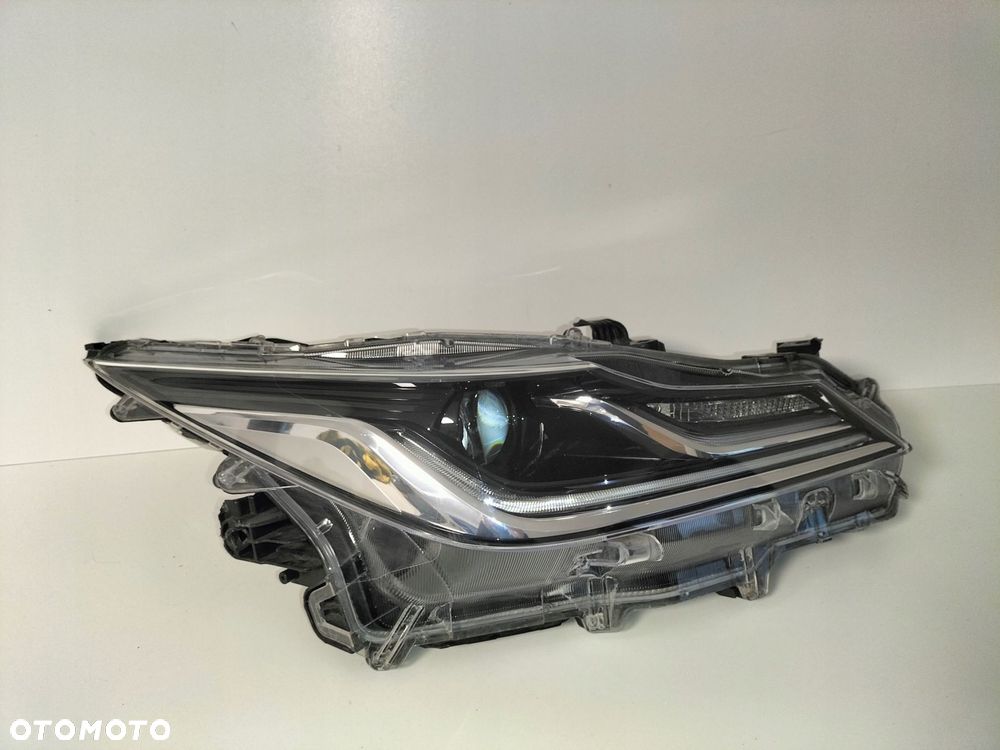 lampa przednia reflektor prawa toyota corolla e21 18- sedan full led - 3