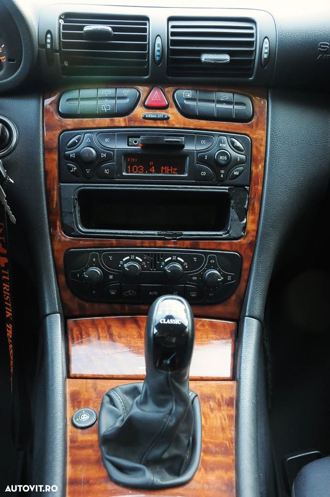 Mercedes-Benz C - 10