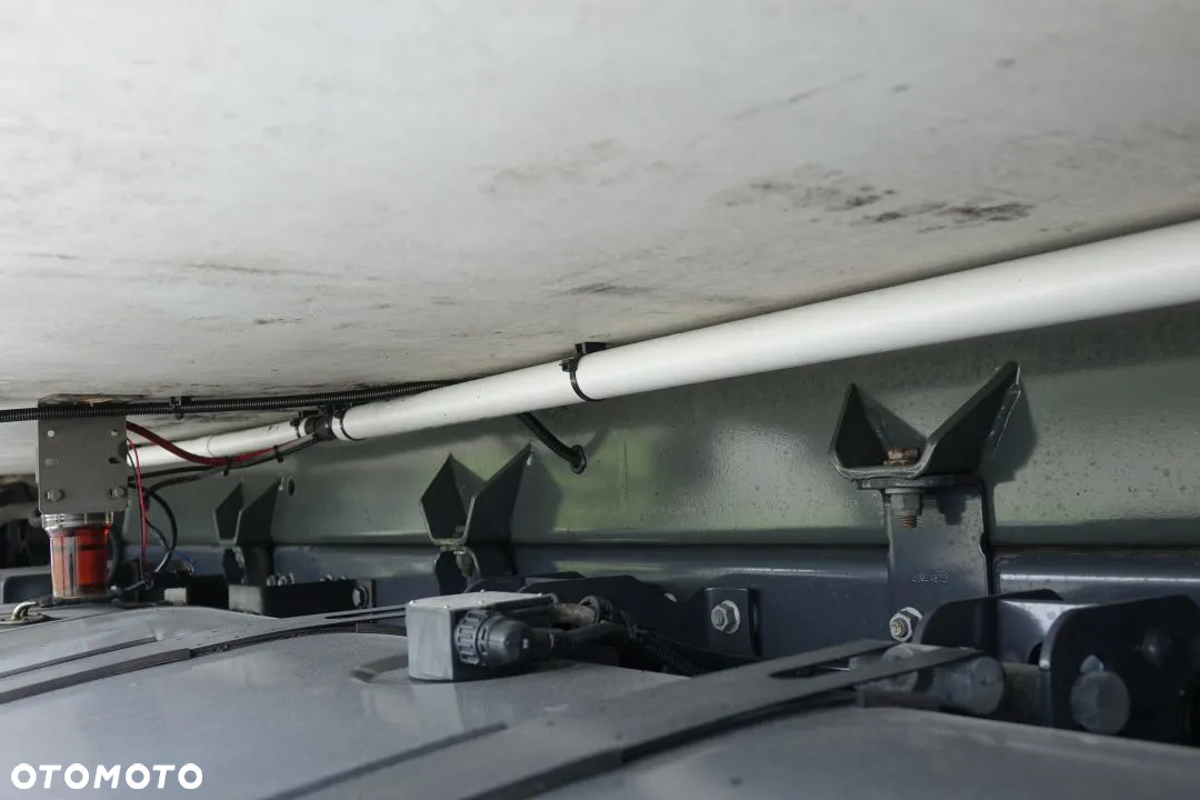 Renault PREMIUM D26 WIDE / CHŁODNIA / CARRIER SUPRA 1150 / AUTOMAT / EURO 6 / WINDA ZAŁADUNKOWA / OŚ PODNOSZONA SKRĘTNA / ROLETA - 21