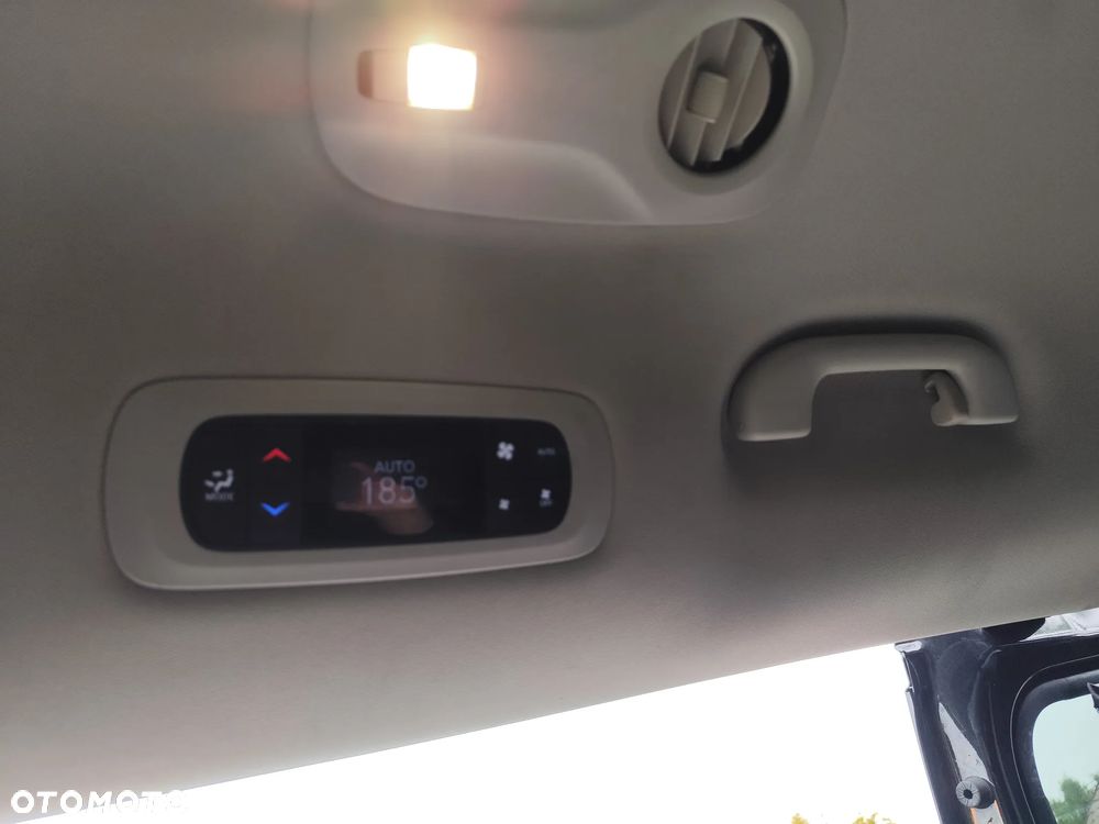 Chrysler Pacifica - 34