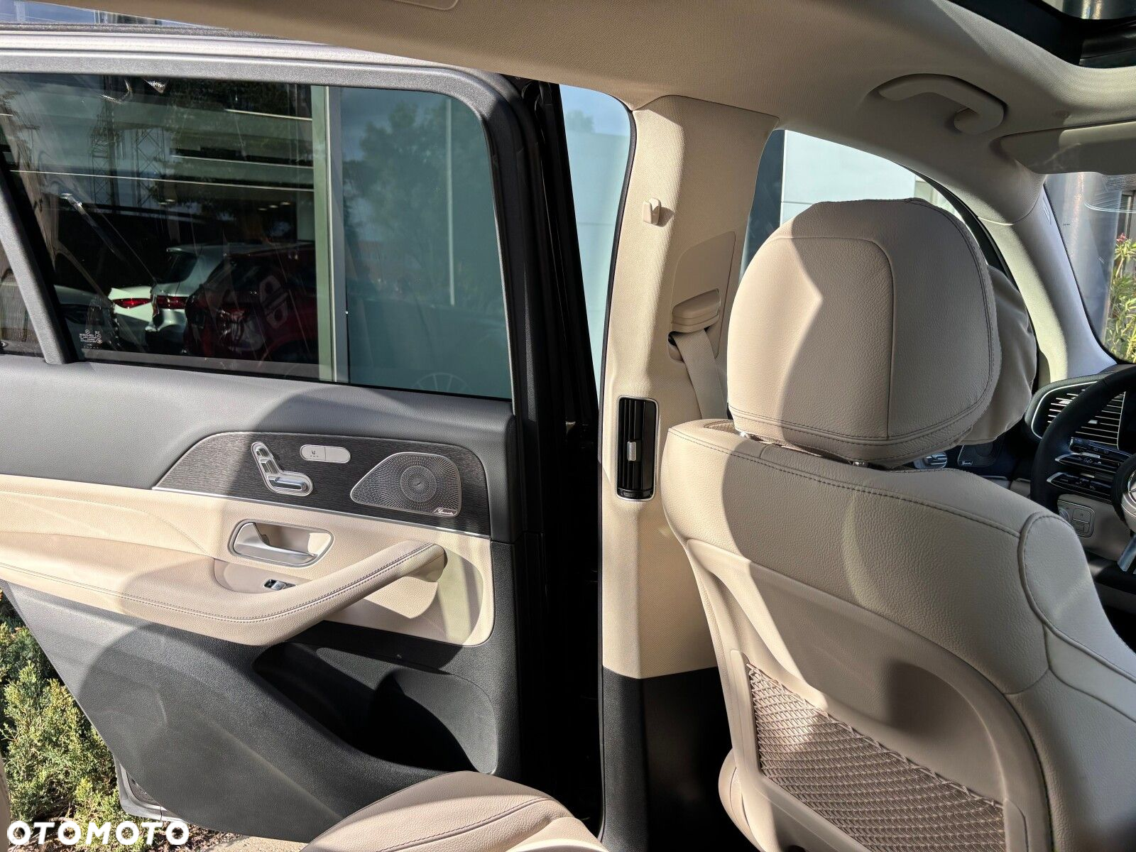 Mercedes-Benz GLS - 20