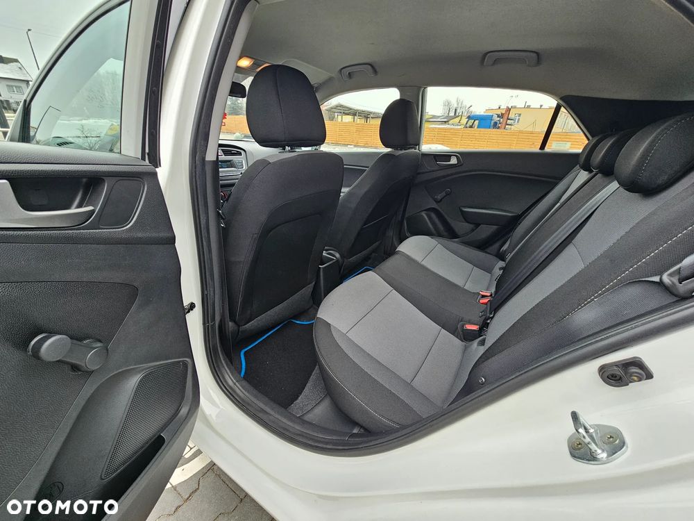 Hyundai i20 1.2 Classic Plus - 10