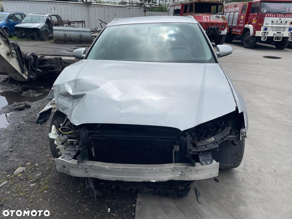 Audi A3 8P NA CZĘŚCI Kolor: LY7W - 1