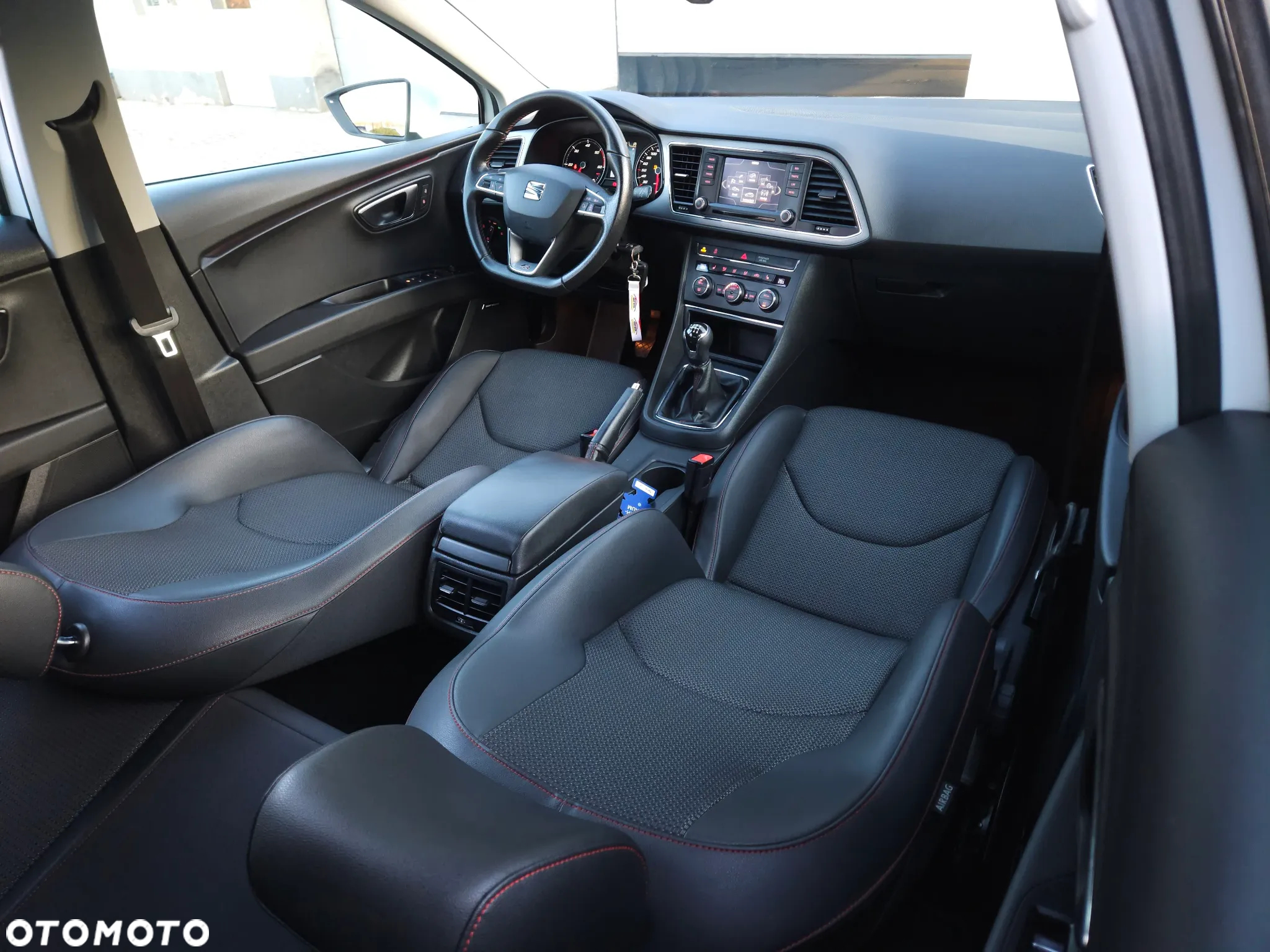 Seat Leon 2.0 TDI DPF FR Black Matt Edition - 37