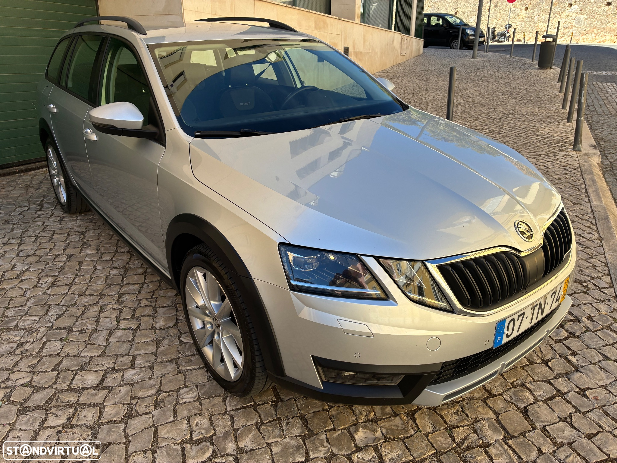 Skoda Octavia Break 2.0 TDI Ambition 4x4 DSG - 4