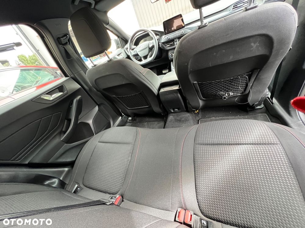Ford Focus 1.5 EcoBlue ST-Line - 11