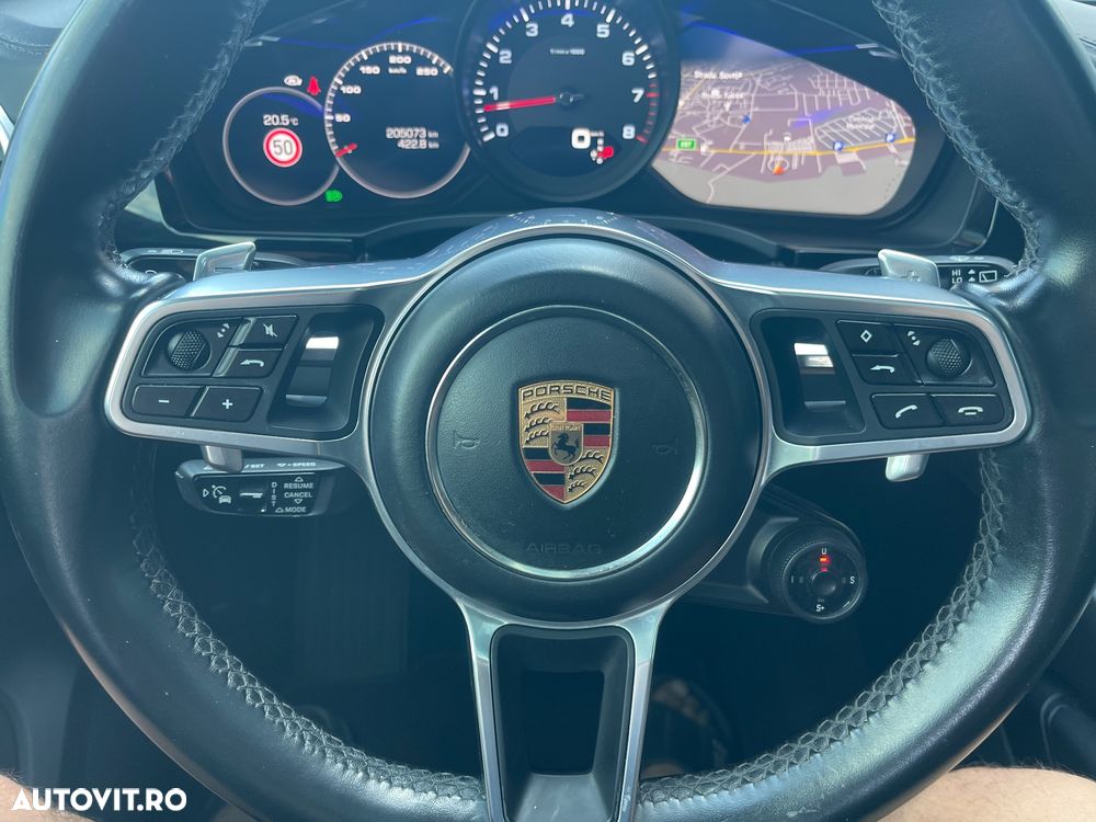 Porsche Cayenne Tiptronic S Platinum Edition - 4