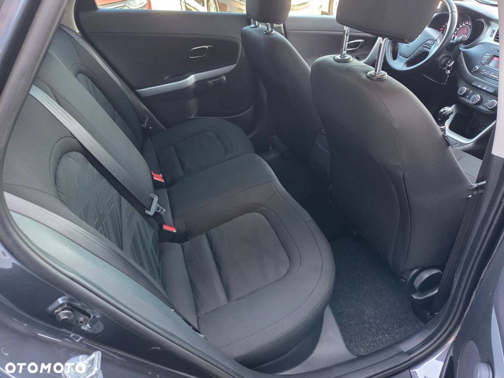 Kia Ceed 1.6 CRDi M - 10