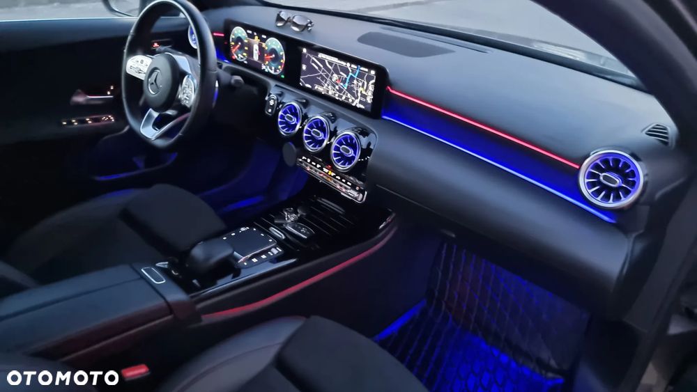 Mercedes-Benz Klasa A 220 4-Matic AMG Line 7G-DCT - 29