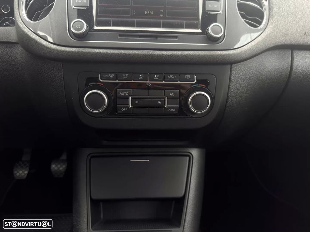 VW Tiguan 2.0 TDi Sport BlueMotion - 21
