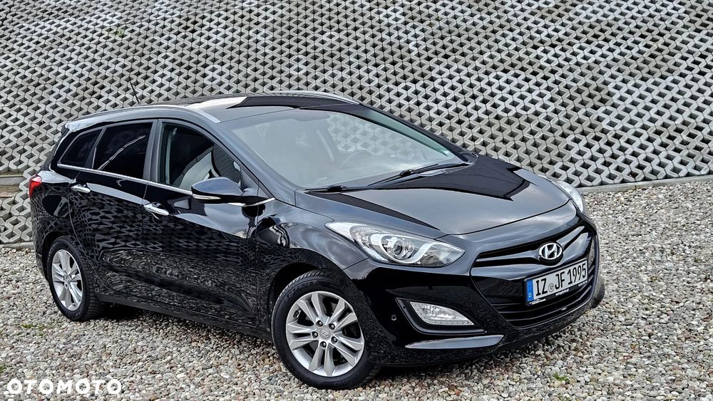 Hyundai i30 1.6 CRDi Automatik Style - 3