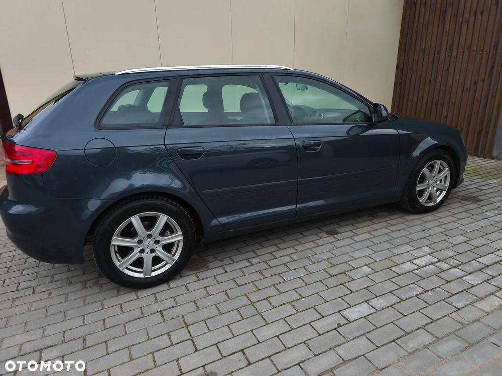 Audi A3 2.0 TDI Attraction - 8