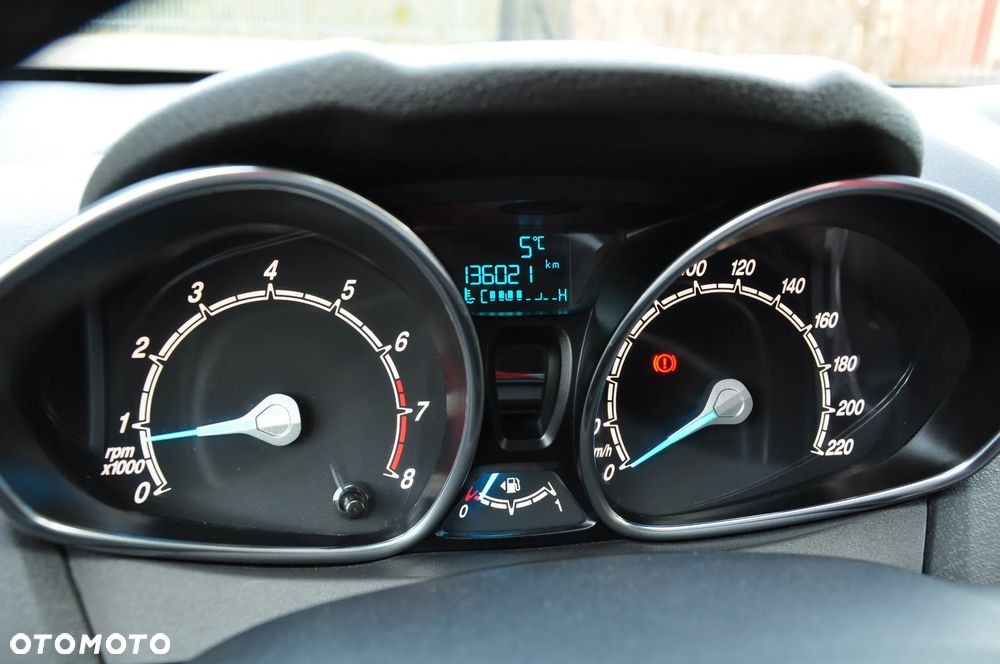 Ford Fiesta 1.25 Ambiente - 32