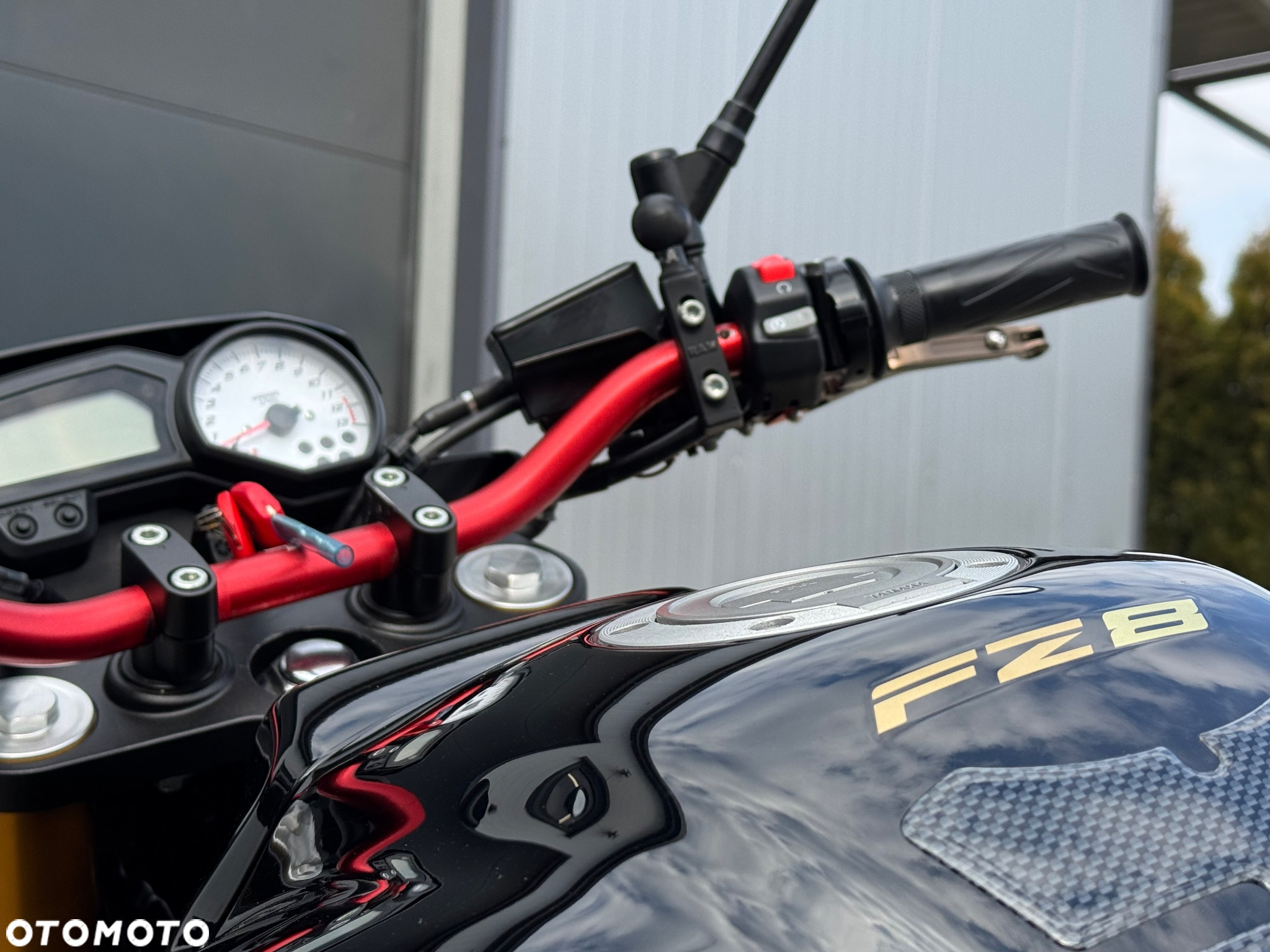 Yamaha FZ8 - 14