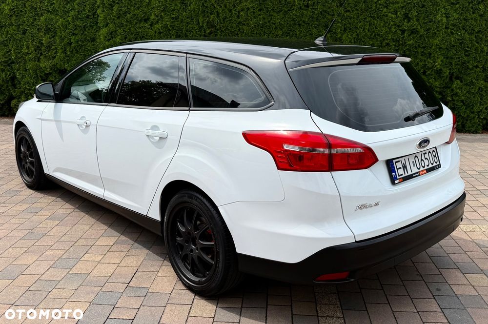 Ford Focus 1.5 TDCi Black Edition - 4