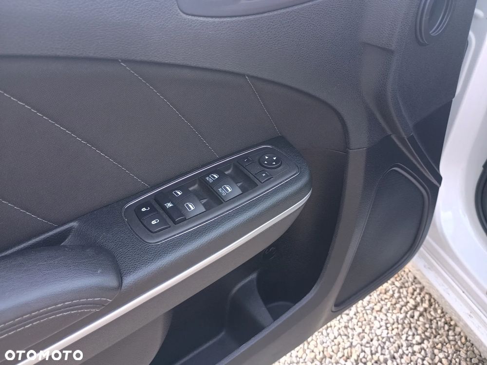 Dodge Charger 3.6 GT - 24