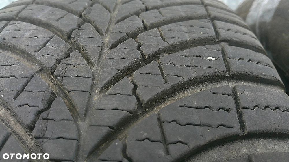 OPONY ZIMOWE 185 60 14 GOODYEAR 2SZT - 3