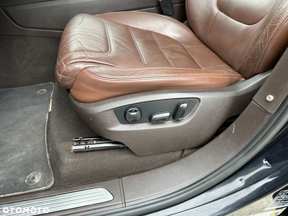 Volkswagen Touareg - 18