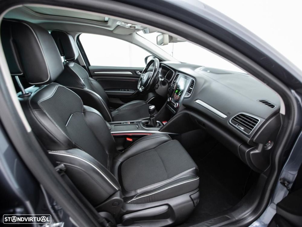 Renault Mégane - 9