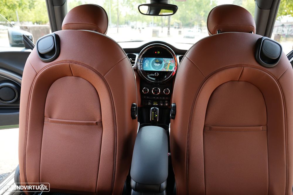 MINI 3 Portas Cooper SE Premium Extra Essential - 22