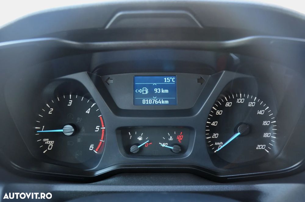 Ford Transit L4 Furgon DCIV RWD Trend - 27