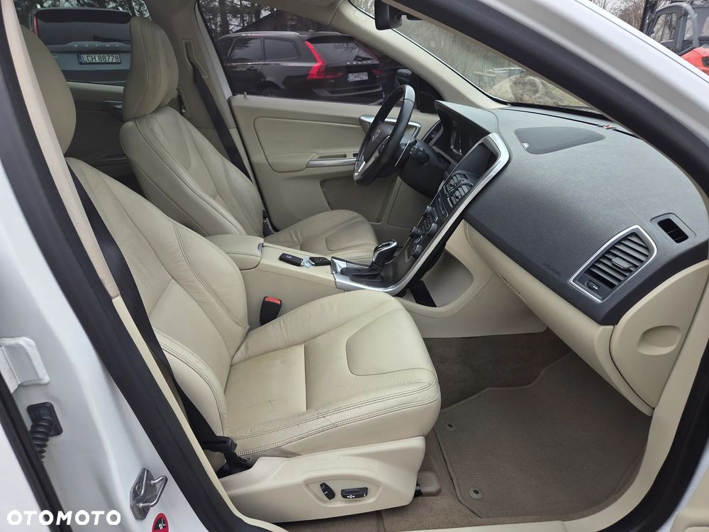 Volvo XC 60 T6 AWD Summum - 9