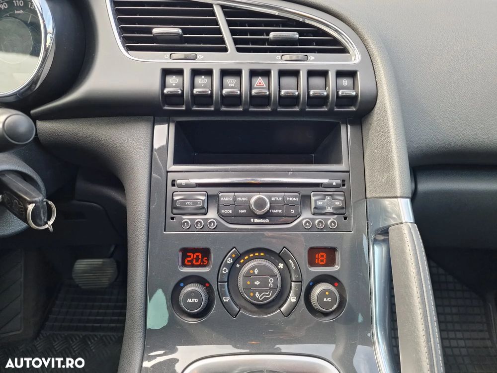 Peugeot 3008 Hybrid4 88g/85g - 30