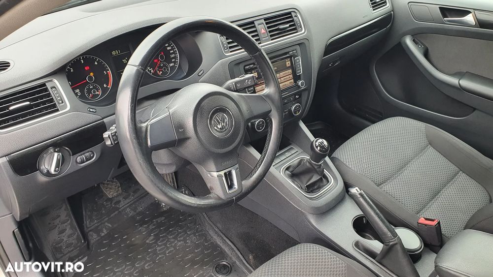 Volkswagen Jetta 1.6 TDI CR DPF Comfortline - 20