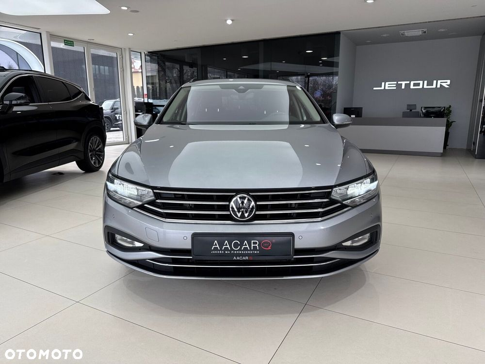 Volkswagen Passat - 7