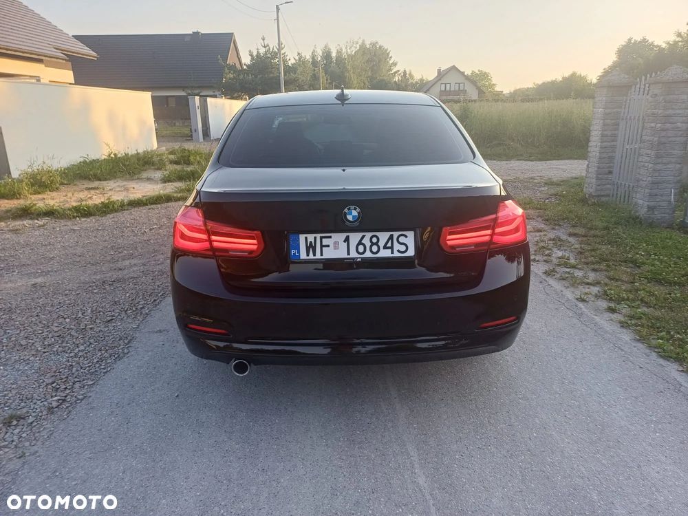 BMW Seria 3 318i Sport Line - 4