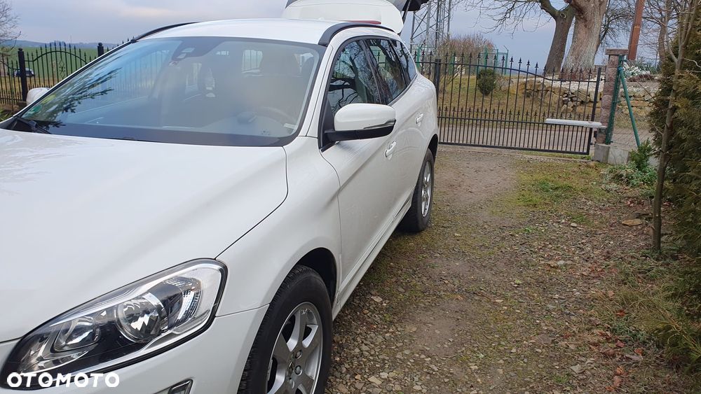 Volvo XC 60 D3 Geartronic Momentum - 5