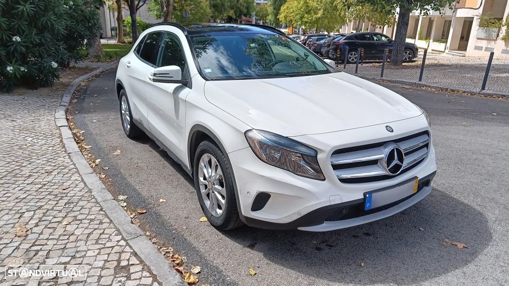 Mercedes-Benz GLA 200 (CDI) d Urban - 2